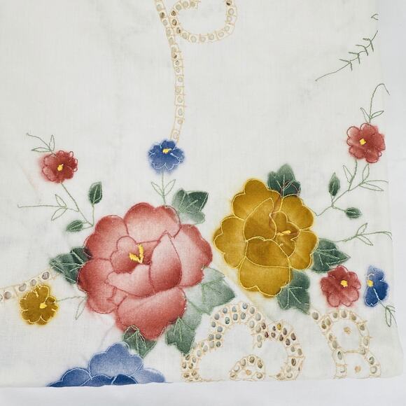 Vintage Artesania Reyes Tablecloth Set Cream Embroidered Floral Handmade Spain - Picture 3 of 14